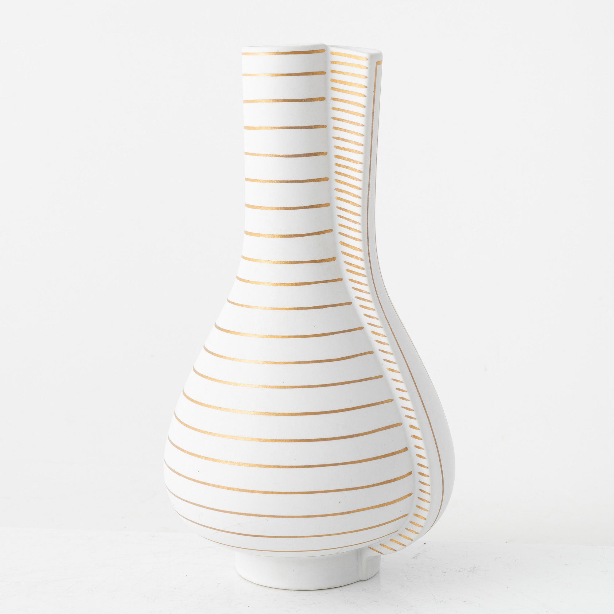 Wilhelm Kåge, a 'Guldsurrea' stoneware vase, Gustavsbergs studio.