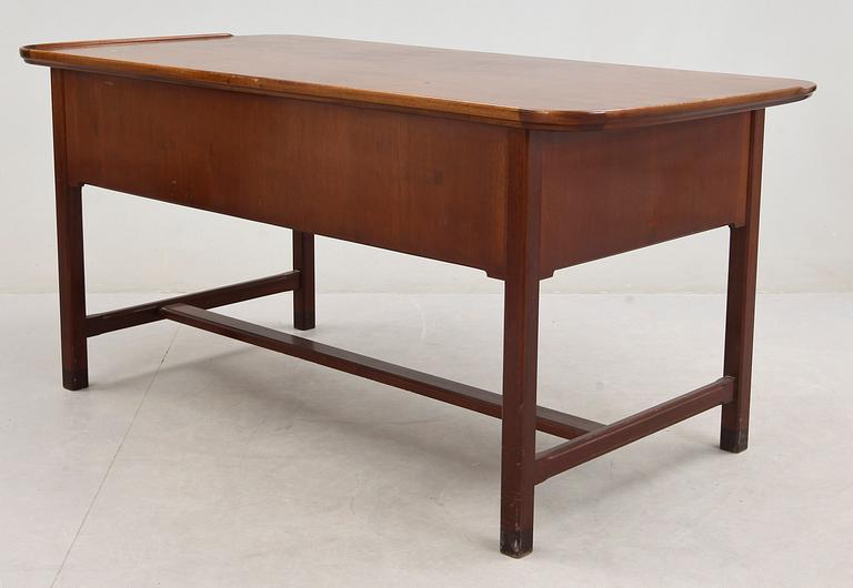 SKRIVBORD, 1950-tal.