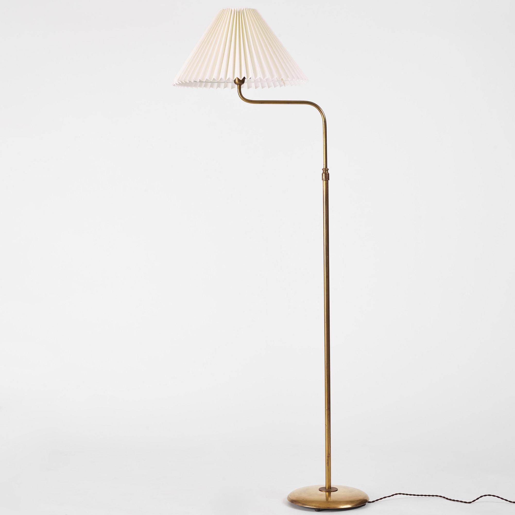 Bertil Brisborg, golvlampa, modell "32021", Nordiska Kompaniet 1940-50-tal.