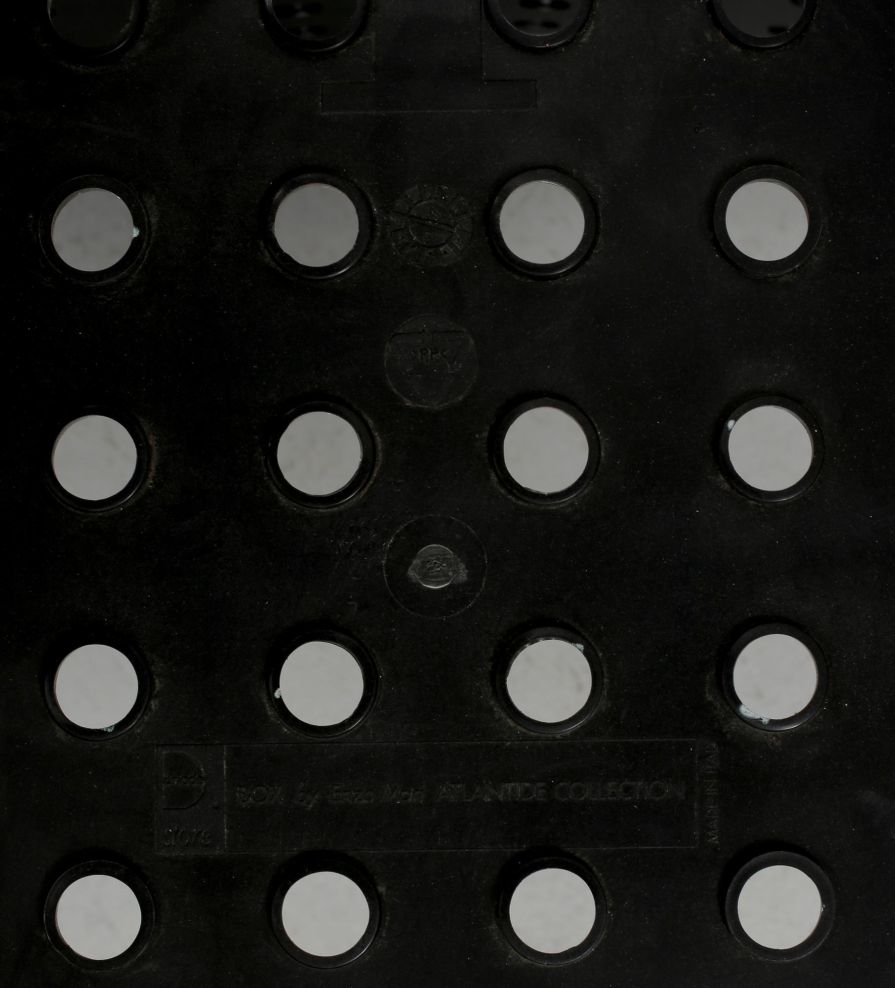 STOLAR, 4 st, "Atlantide", Enzo Mari, Driade, 2000-tal.