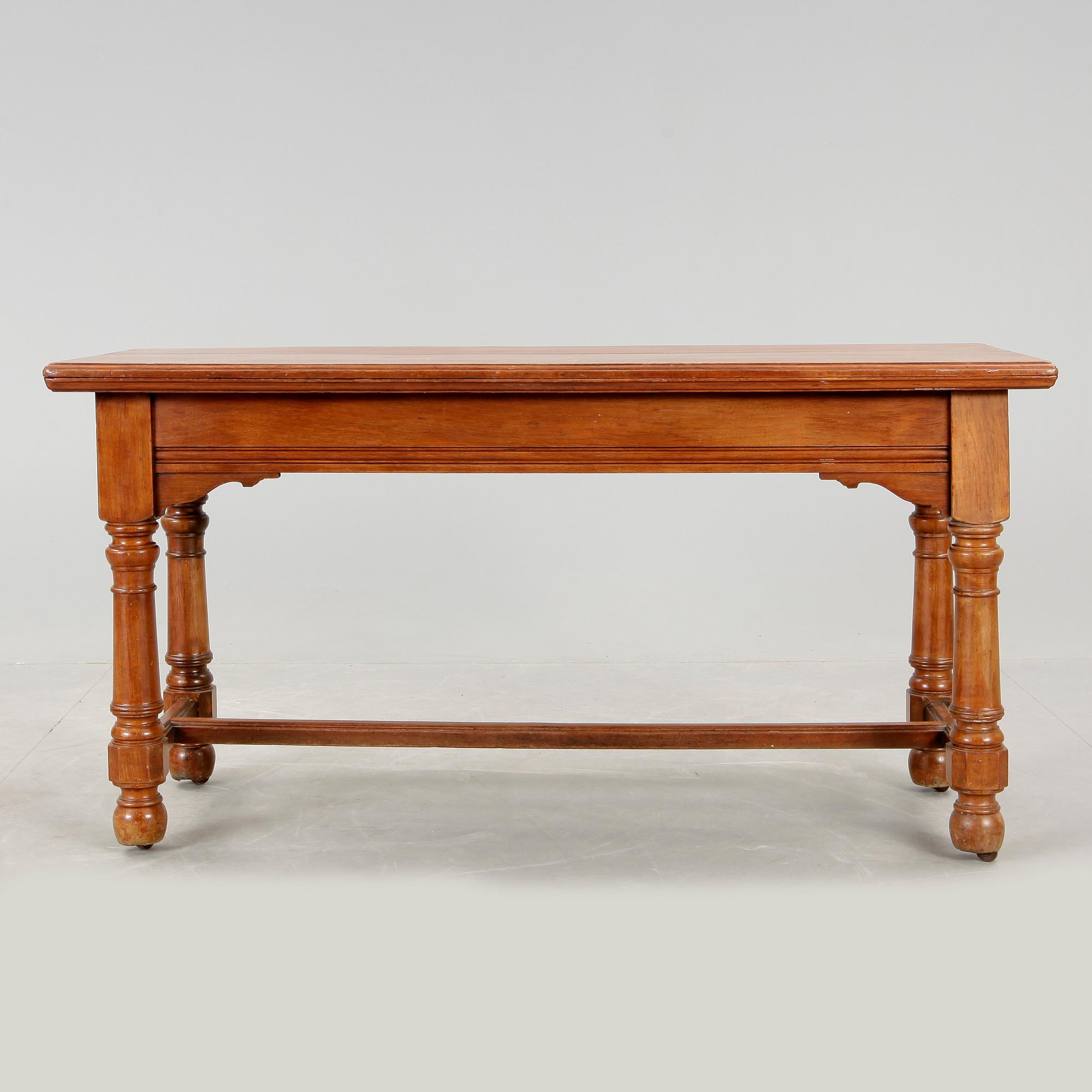 BORD, Barockstil, sent 1800- tal.