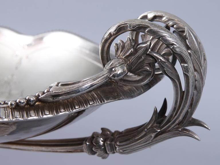 SKÅL PÅ FOT, silver, Jan Biedgunowski Warszawa (1852-65). Silverstämplar Ryssland. ca 650 g.