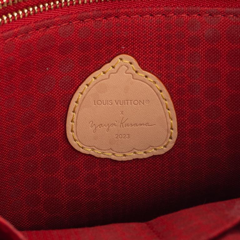 Louis Vuitton X Yayoi Kusama, bag, "On The Go PM", 2023.