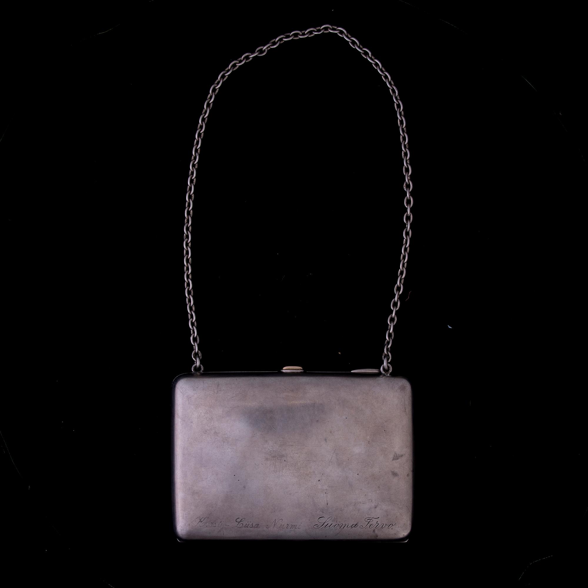 AFTONVÄSKA, silver, keden stämplad Ryssland. 1920-tal. Vikt 324 g.