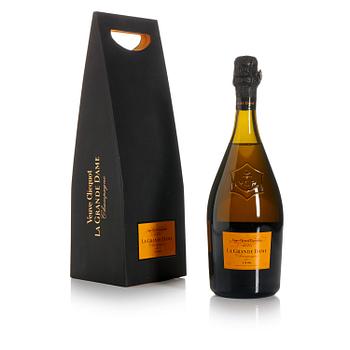 1996 La Grande Dame.