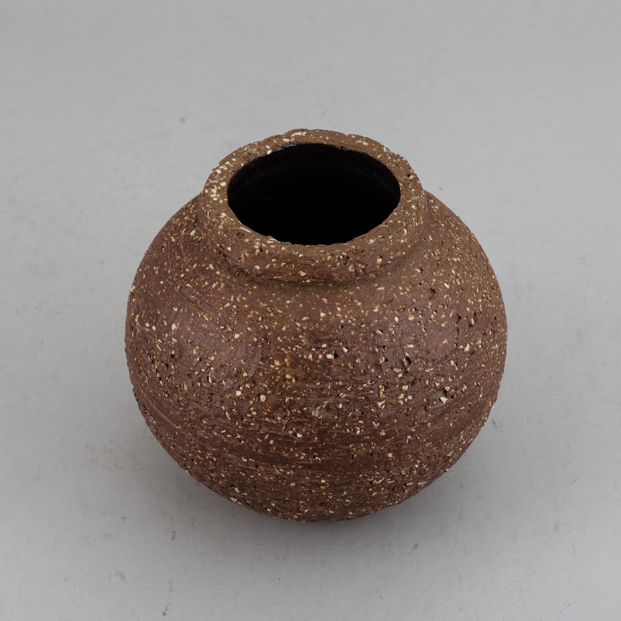 GUNNAR NYLUND, a stoneware vase, Rörstrand Lidköping, 1940s.