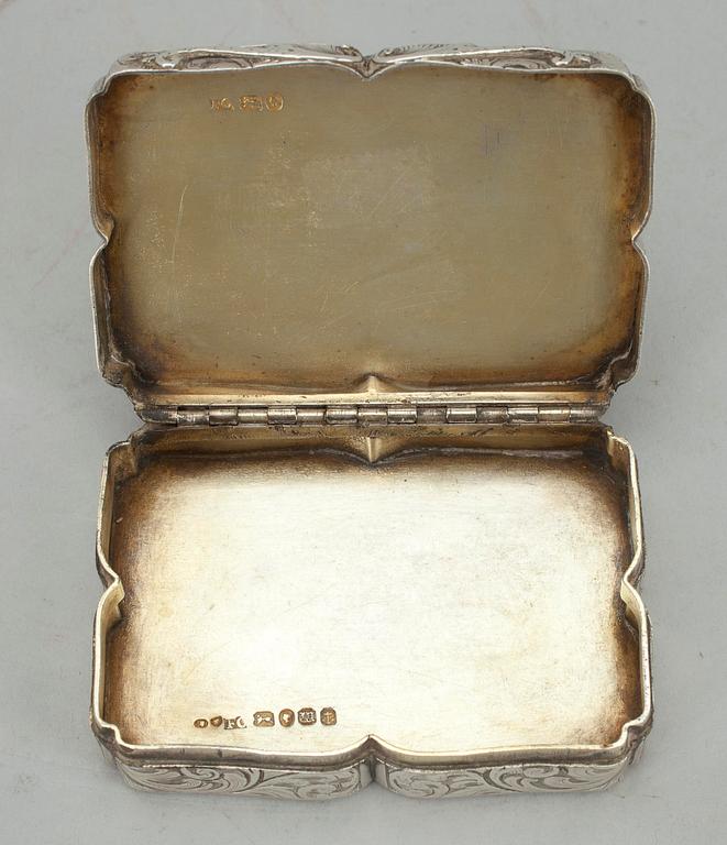 DOSA, silver, Francis Clark, Sheffield 1845. Vikt 139 g.