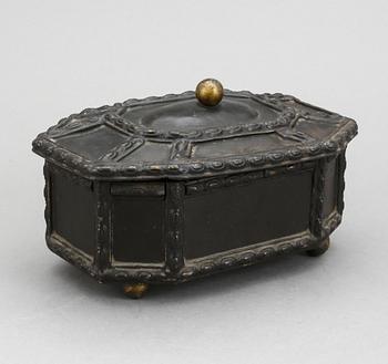 SKRIN, järn, 1800-talets sista fjärdedel.