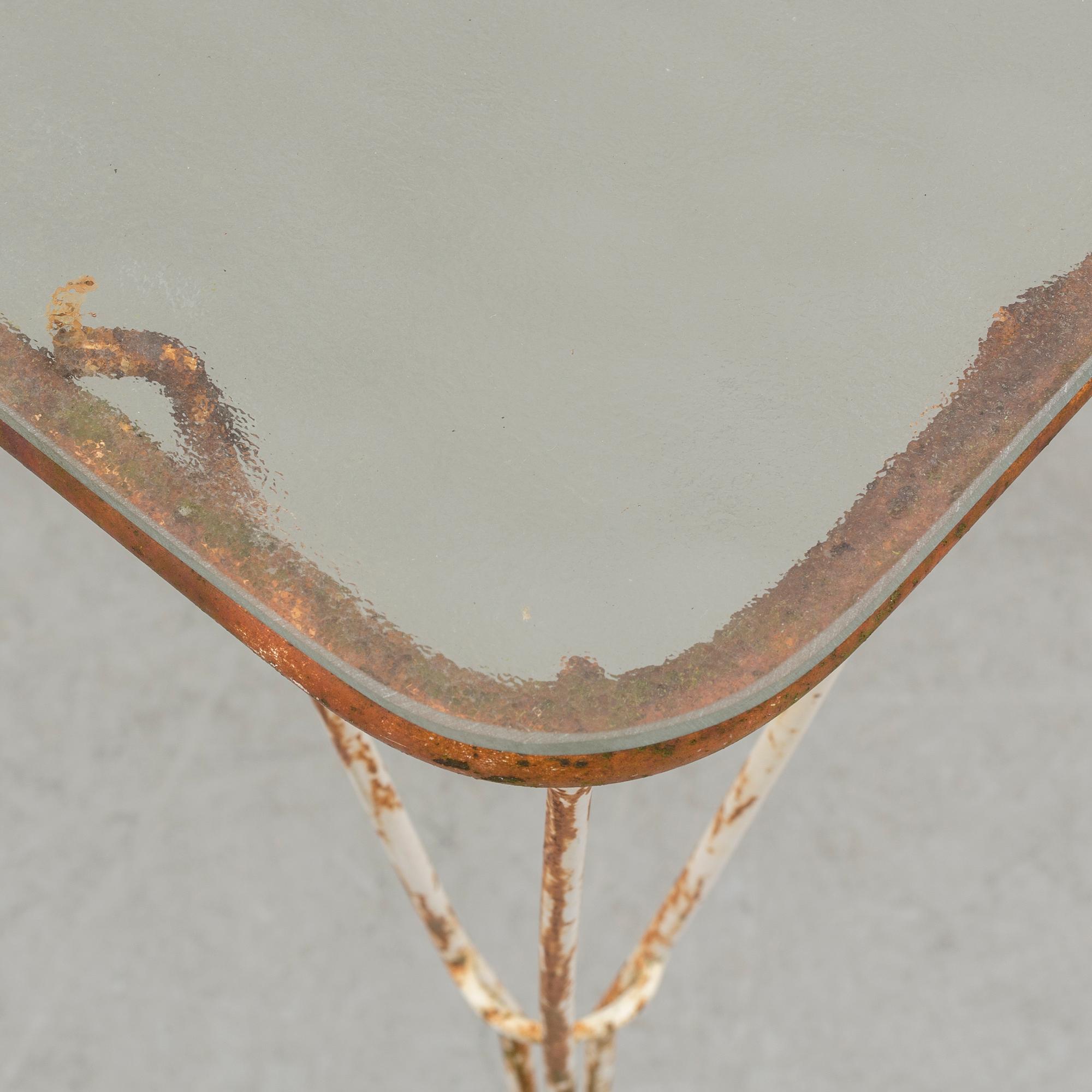 TRÄDGÅRDSBORD SAMT 4 STOLAR, troligen 1950-tal.