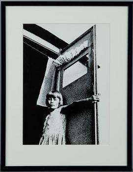 500. Ismo Hölttö, "THE GIRL AND THE DOOR".