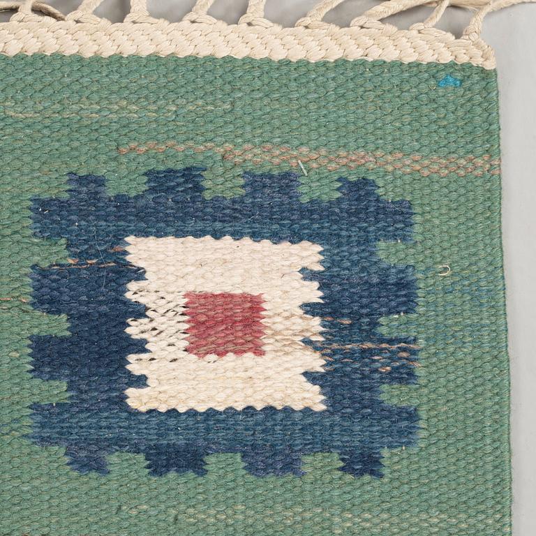 CARPET. "Grön äng". Flat weave. 253,5 x 170 cm. Signed AB MMF.