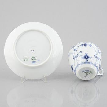 A large 'Blue Fluted Plain' porcelain tea cup with saucer, Royal Copenhagen, model 78, 1893-1900.