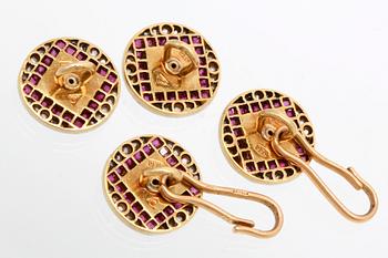 Cufflinks 18K gold, rubies, mother of pearl and rose-cut diamonds, French hallmarks, width approx 1 cm.