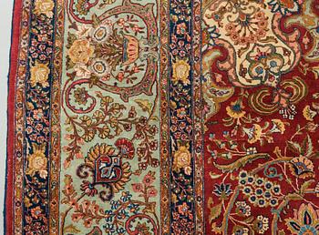 MATTO, a semi-antique Tabriz, ca 339 x 253,5 cm.