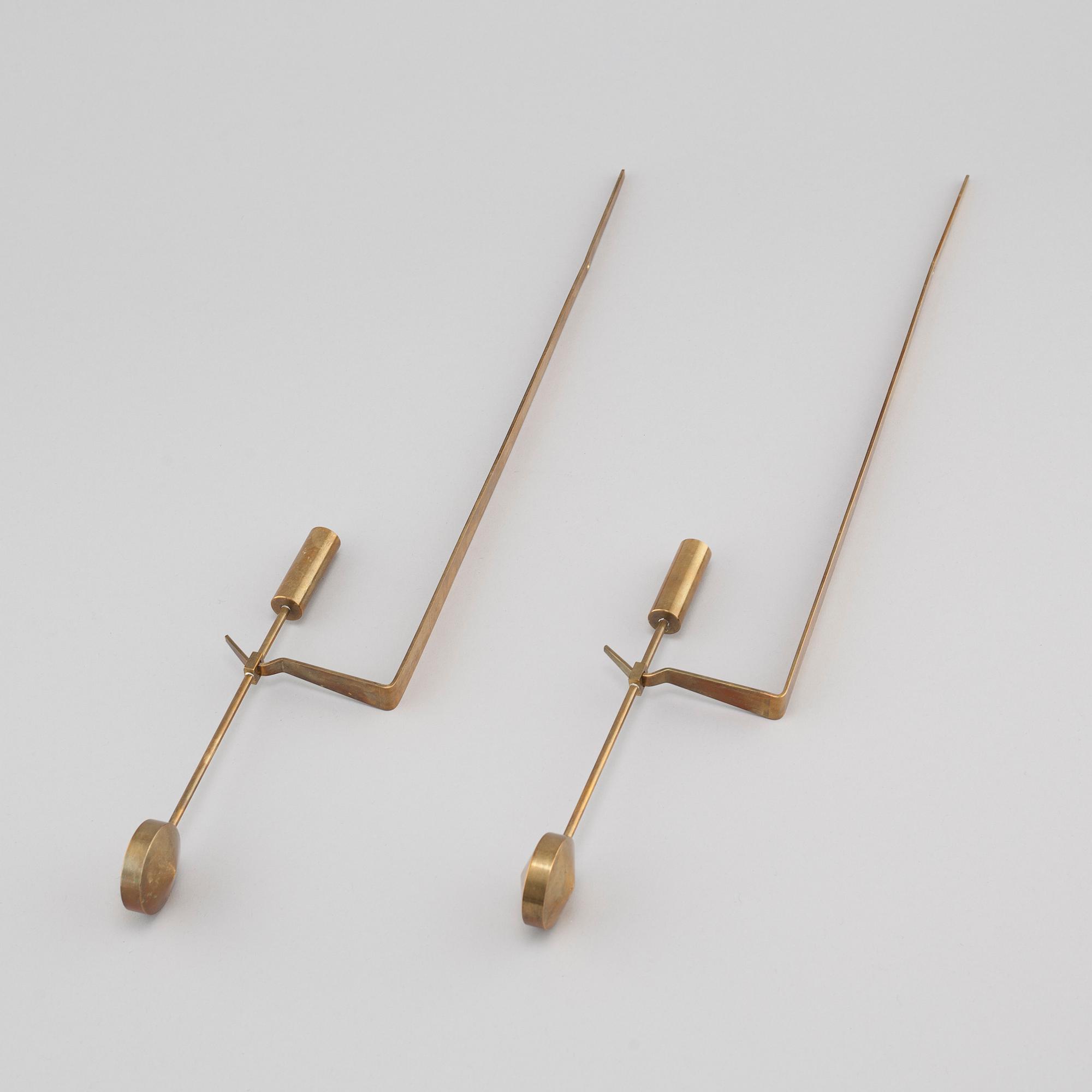 PIERRE FORSELL, vägglampetter, ett par, mässing, "Pendel", Skultuna, 1978.