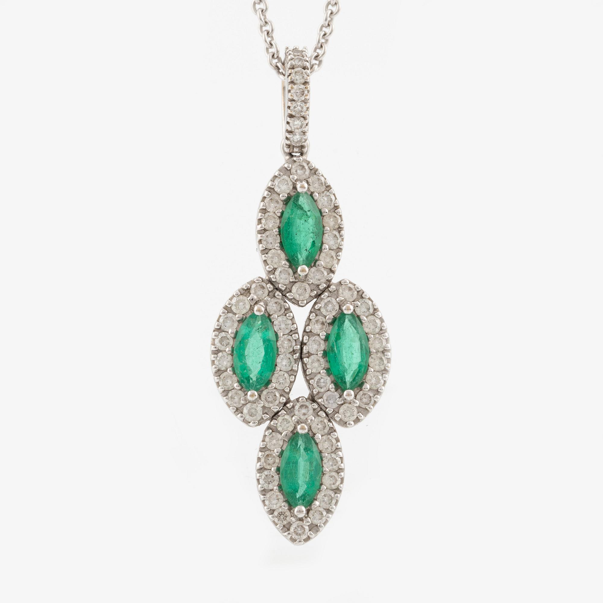 Hänge med navettslipade smaragder och briljantslipade diamanter, med kedja.