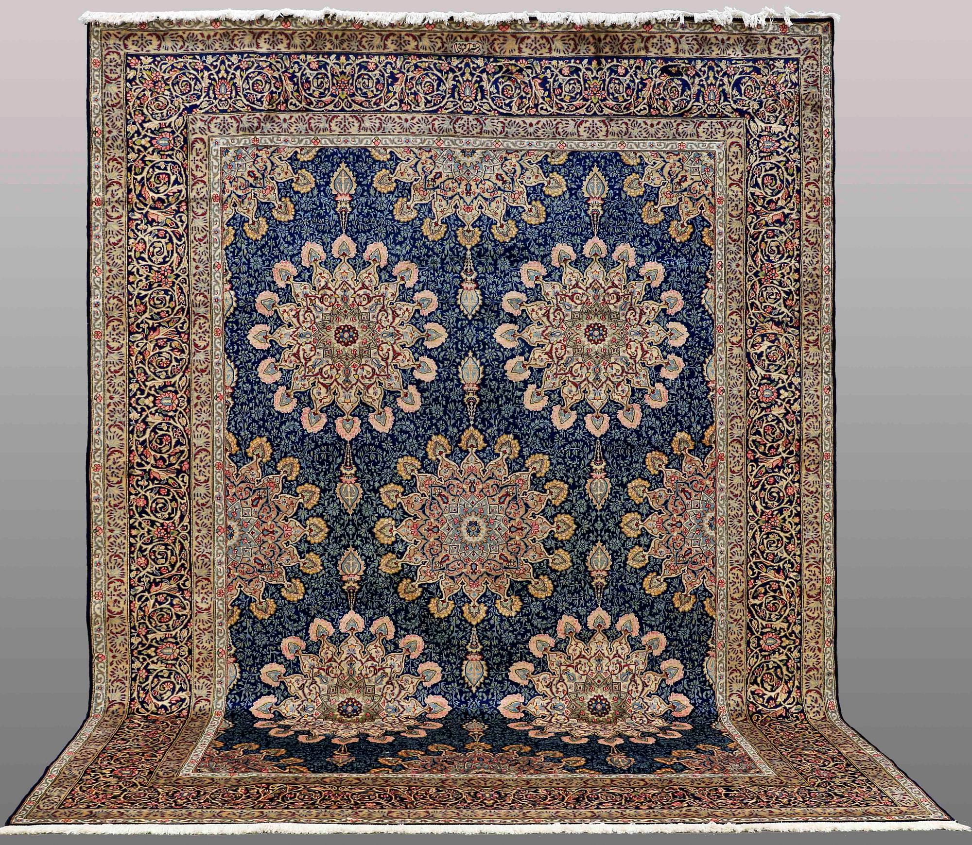 MATTA, Kirman lavar, signerad, ca 425 x 310 cm.