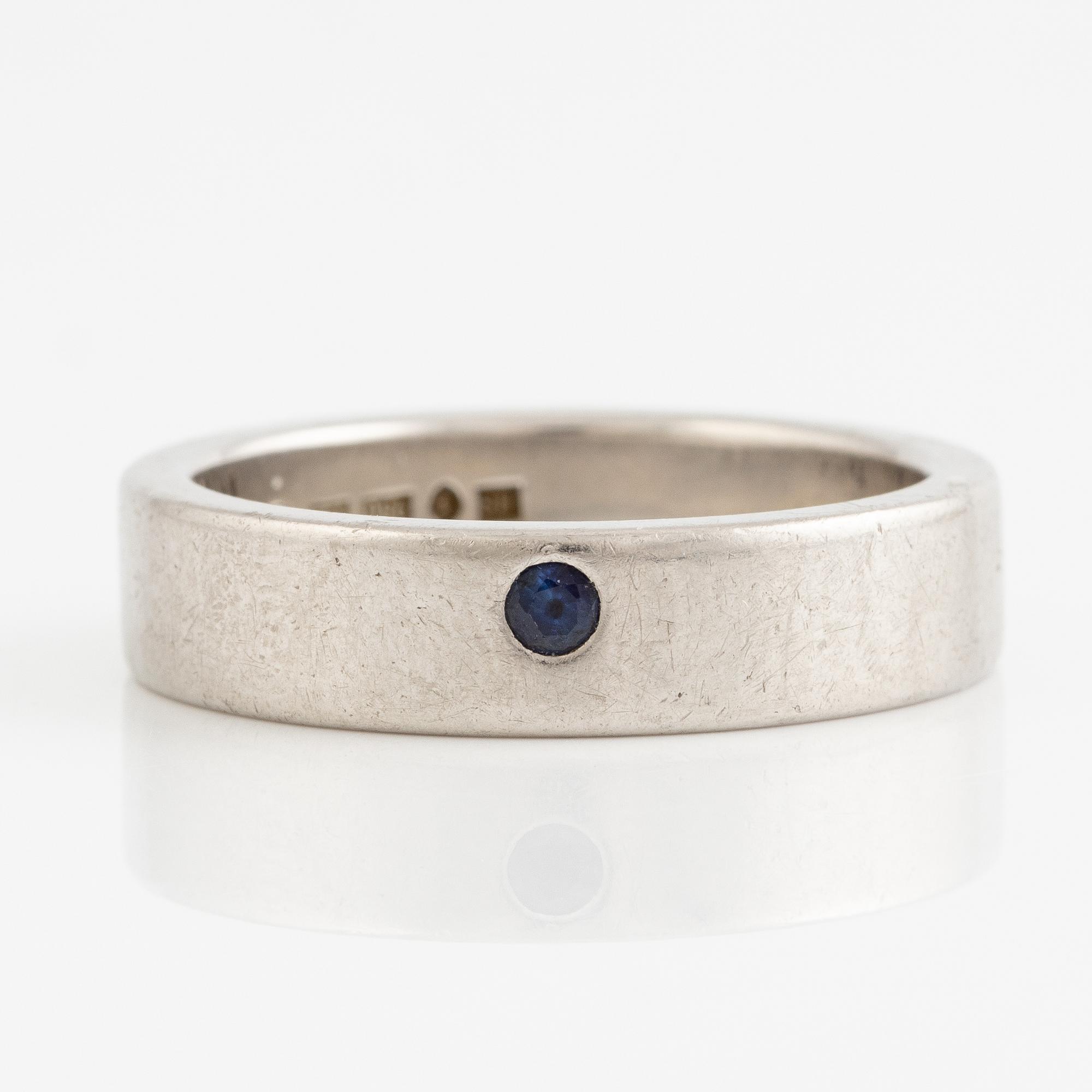 Ring, Strömdahls, platinum with two faceted sapphires.