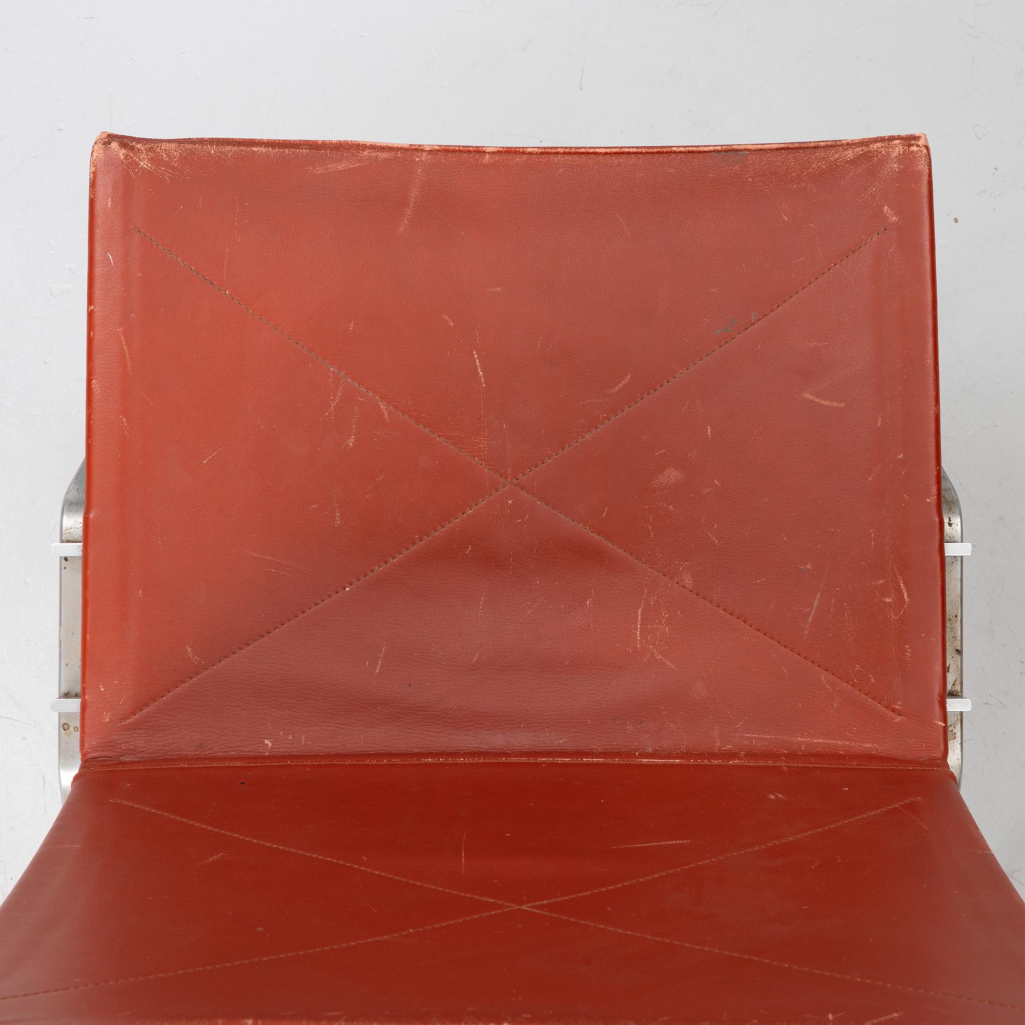 Poul Kjaerholm, Fåtöljer, ett par "PK22", för Fritz Hansen, Danmark 1997.