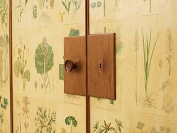 Josef Frank, skåp, "Flora", Firma Svenskt Tenn, modell 852, sannolikt 1950-60-tal.