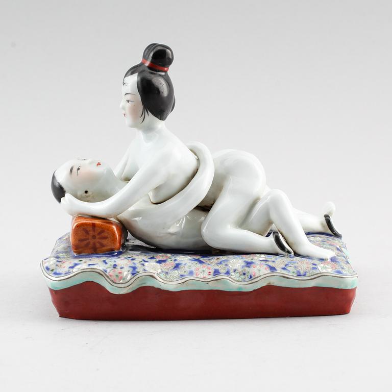 FIGURIN, porslin, Kina, 1900-/2000-tal.