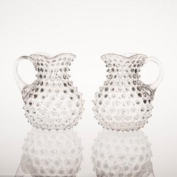 TILLBRINGARE, ett par, s.k. Hobnail pitcher, 1900-talets början.