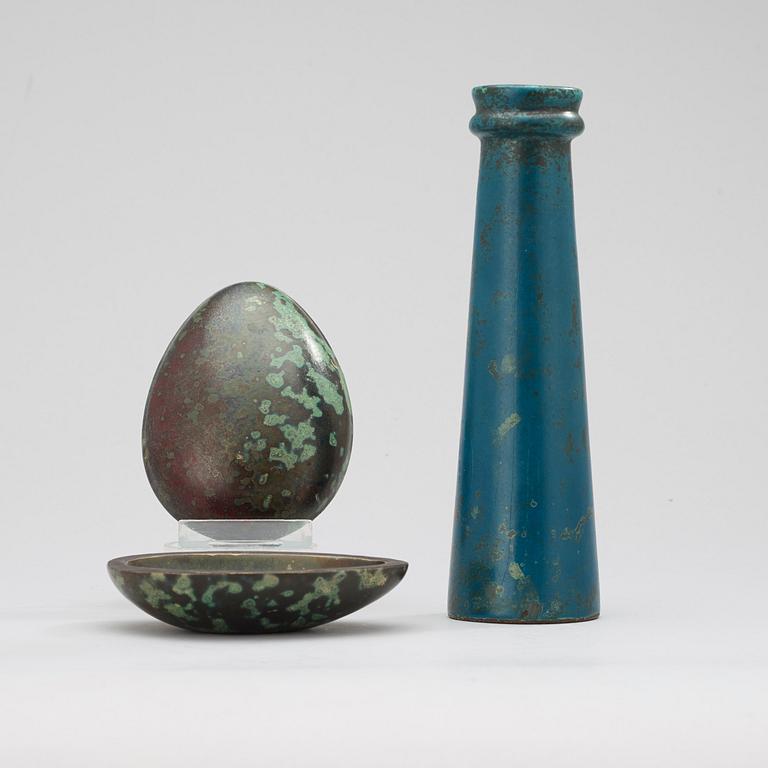 Hans Hedberg, A Hans Hedberg faience vase and a box, Biot, France.