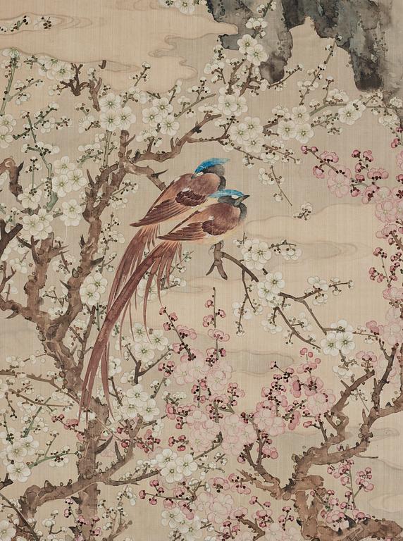 MÅLNING, blommande prunus och fåglar, Qu Zhaolin (1866-1937), signerad.