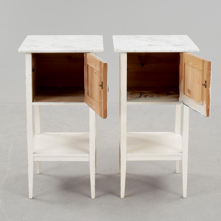 NATTDUKSBORD, ett par, 1900-talets första hälft.