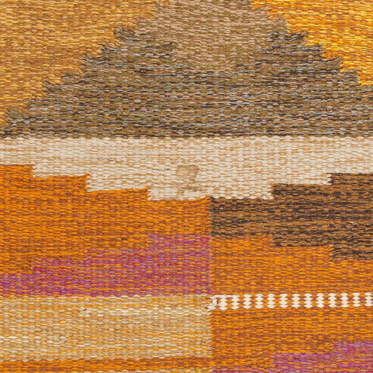 Ingegerd Silow, a flat weave rug, IS, c. 225 x 167 cm.