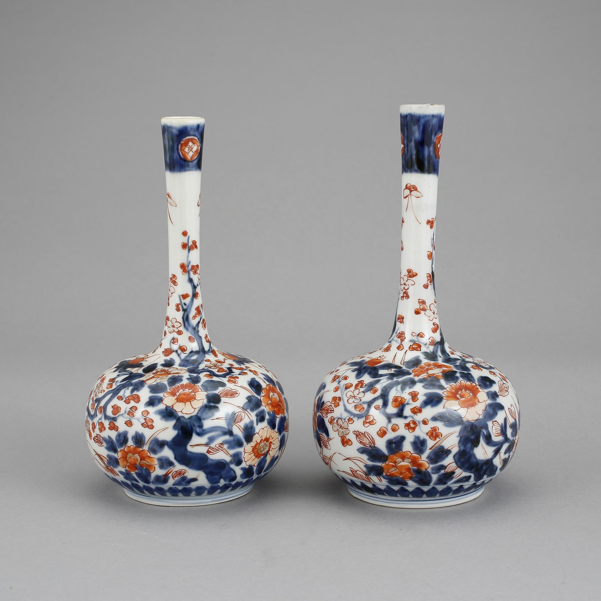 VASER, ett par, porslin, Kina, 1800/1900-tal.