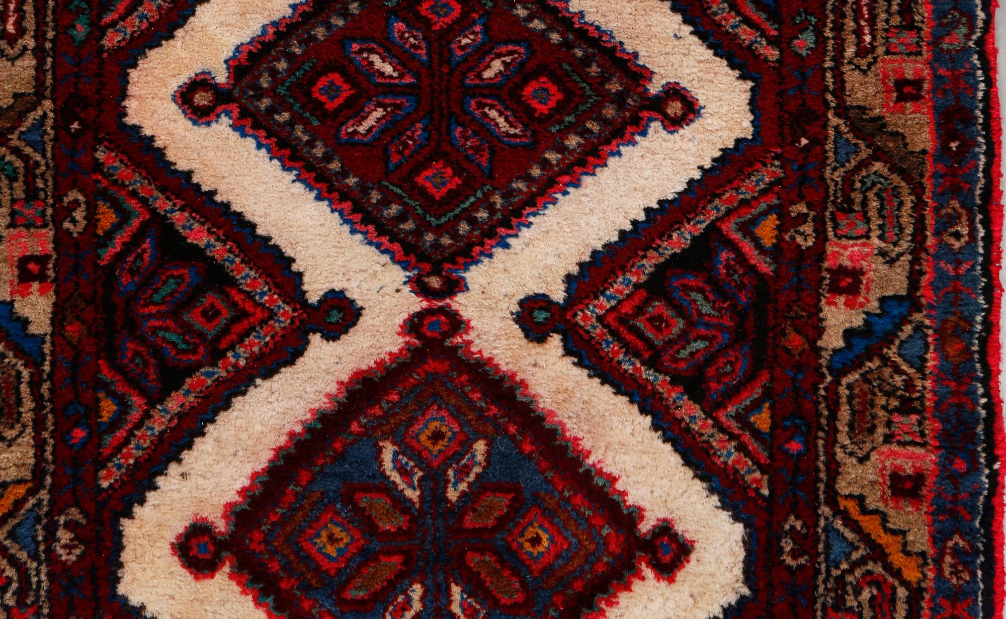 GALLERIMATTA, Hamadan, old, ca 320x90 cm.