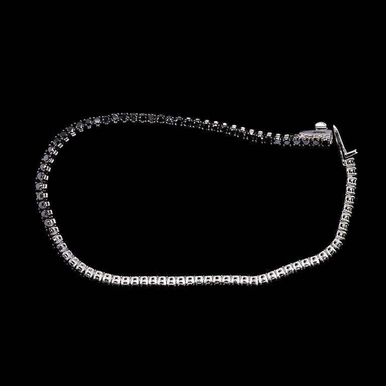 BRACELET, black brilliant cut diamonds, tot. 2.94 cts.
