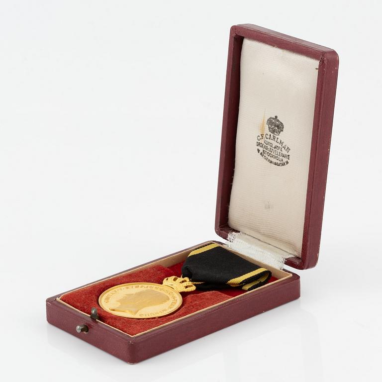 Gustav V, gold medal, Sweden. CF Carlman.