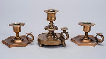 LJUSSTAKAR, 2+1 st, mässing, tillverkningsstämplar Tula och Pimonov, Ryssland, 1800-talets slut.