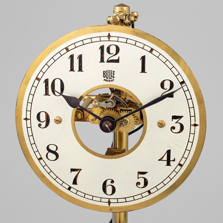 A 20th century table clock.