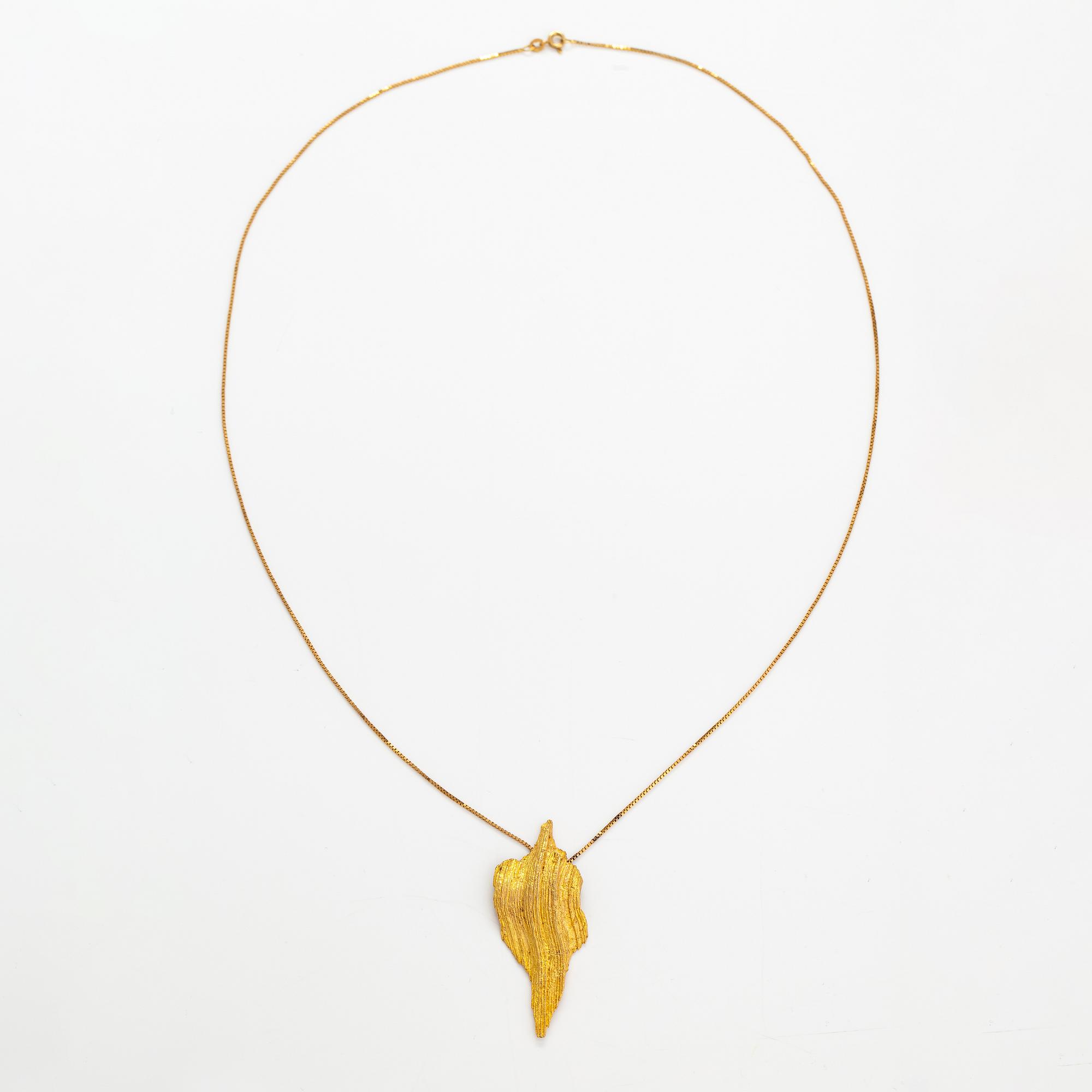 Helky Juvonen, A 14K gold necklace. Westerback, Helsinki 1971.