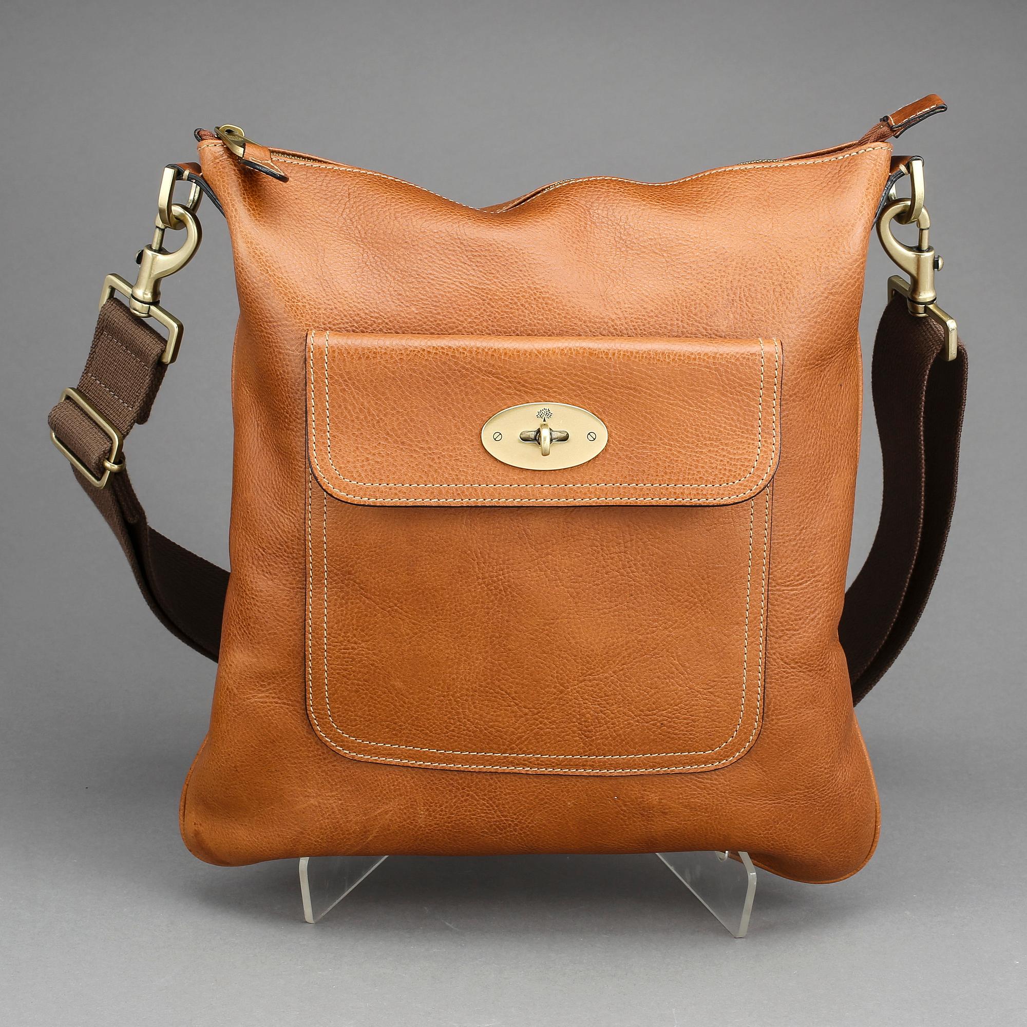 AXELREMSVÄSKA, "Seth messenger bag", Mulberry.