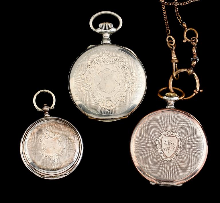 FICKUR, 3 st, bla silver och Omega, tidigt 1900-tal.