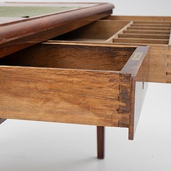 Skrivbord, troligen Danmark. 1900-talets första hälft.