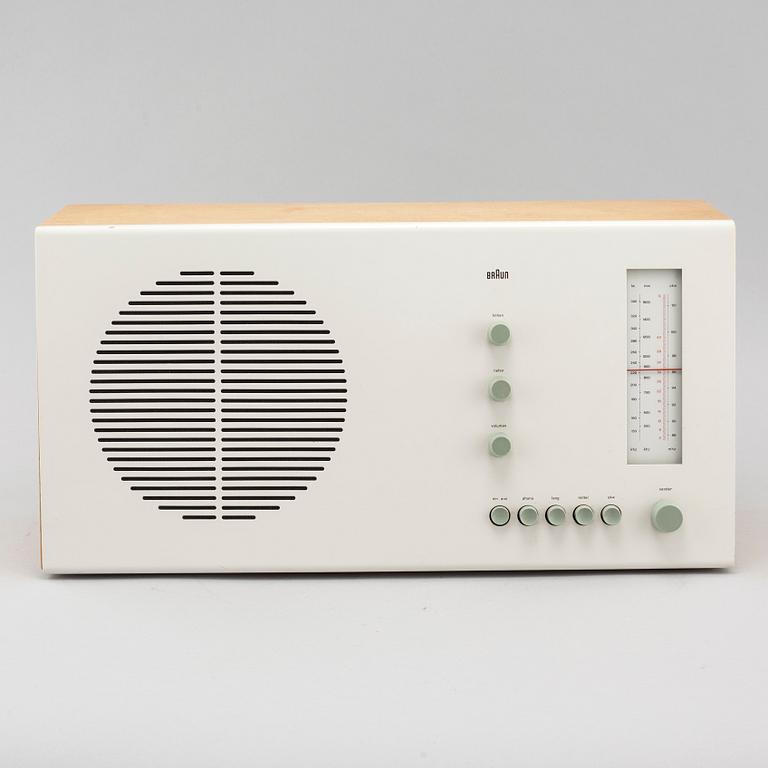 A Braun "RT 20-S" radio,