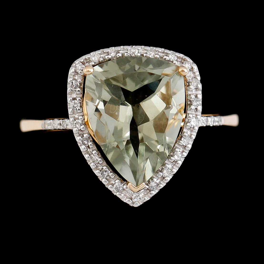 RING, 10K guld, grön ametist, diamanter tot ca 0.14 ct.