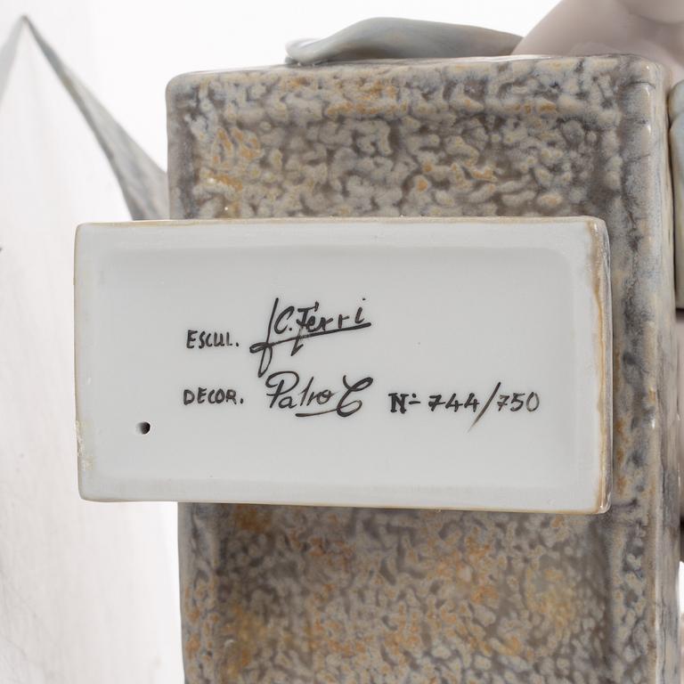 Juan Carlos Ferri Herrero, figurin, "Heaven's playground", Lladró, Spanien, 2006-2007.