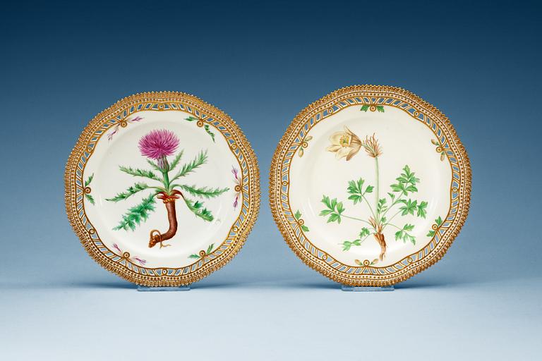DESSERTTALLRIKAR, 18 stycken, porslin. "Flora Danica", Kunglig Dansk, 1900-tal.