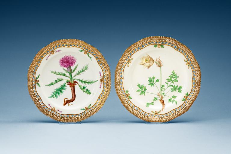 A set of 18 Royal Copenhagen 'Flora Danica' dessert dishes, 20th Century.