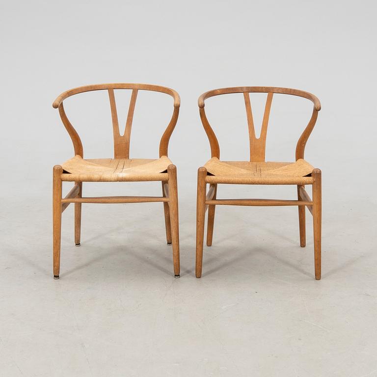 Hans J. Wegner, stolar, ett par, "Y-stolen", modell CH-24, Carl Hansen & Søn, Danmark.