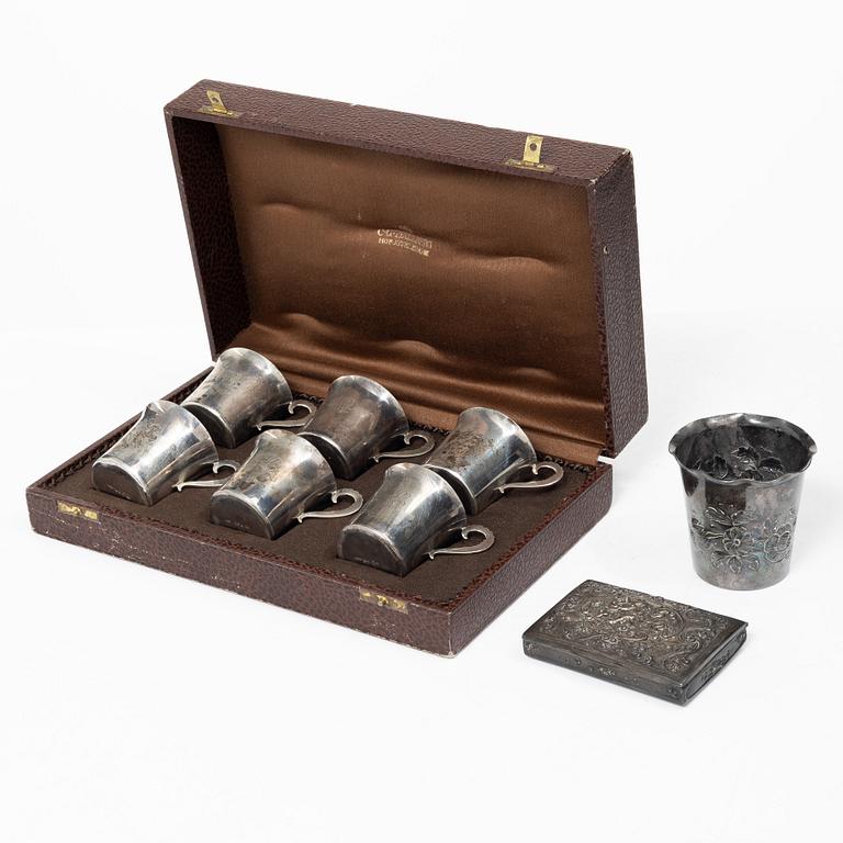 Silver, 8 pieces, including CG Hallberg, Stockholm 1943.