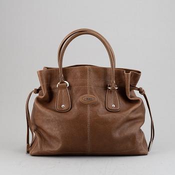 Tod's, a leather bag.