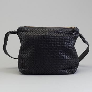 VÄSKA, Bottega Veneta.