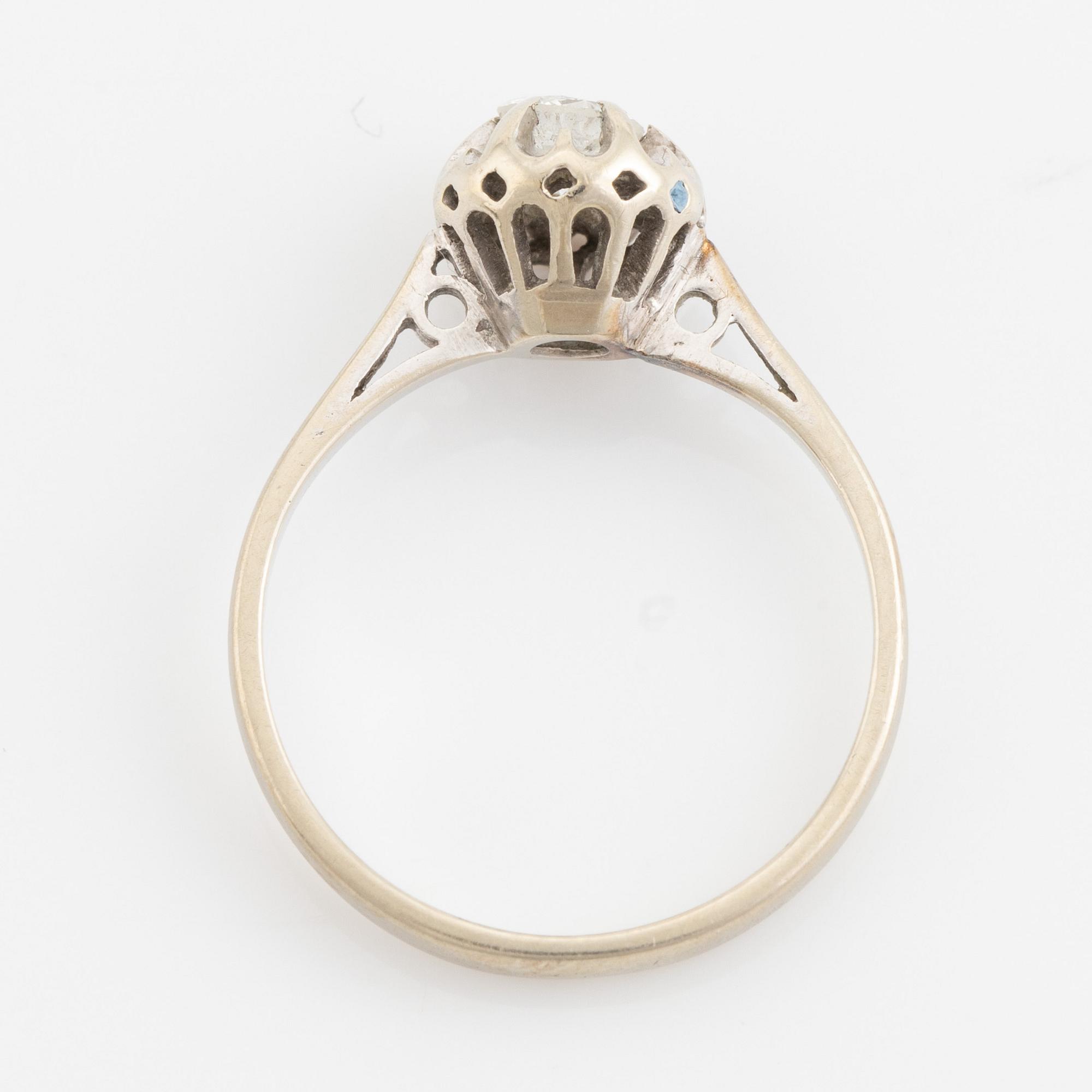 Brilliant cut diamond ring.